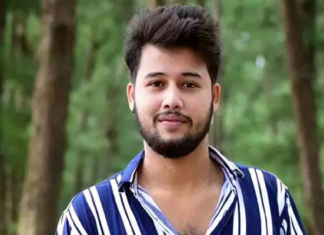 বসুন্ধরা শপিংমল থেকে চট্টগ্রামের শীর্ষ সন্ত্রাসী ছোট সাজ্জাদ গ্রেফতার বসুন্ধরা শপিংমল , চট্টগ্রামের শীর্ষ সন্ত্রাসী